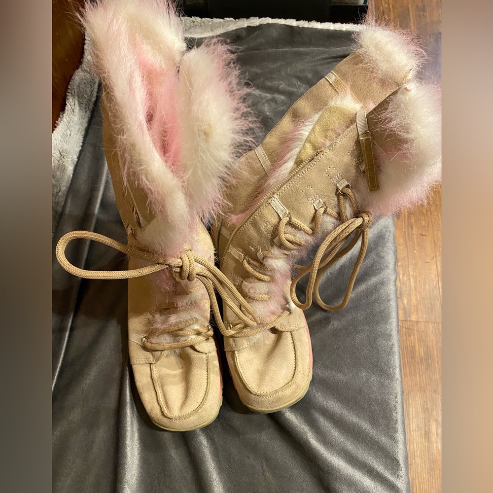 Skechers girls size 3 winter boots